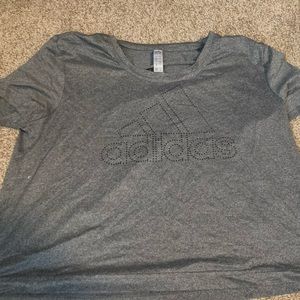 Women’s athletic shirt